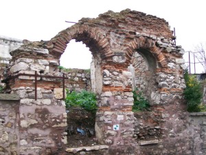 Руины Священного дворца византийских императоров